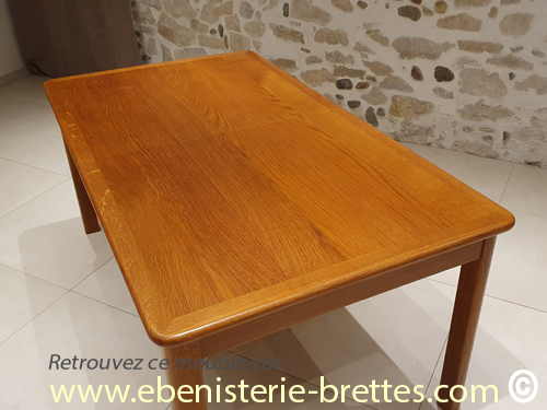 repas grande table rectangulaire