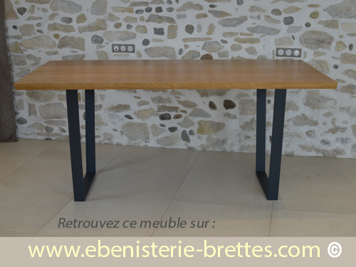 table moderne en chêne massif